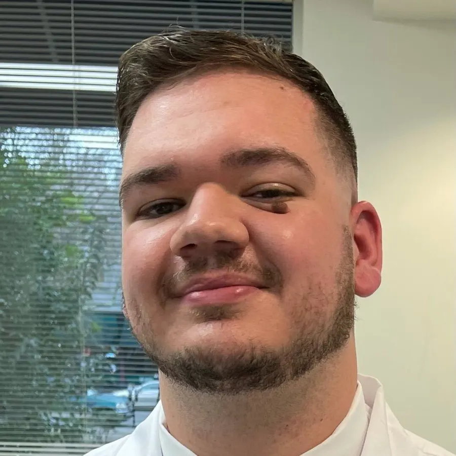 Cody Peele, barber at Long Beach Barber